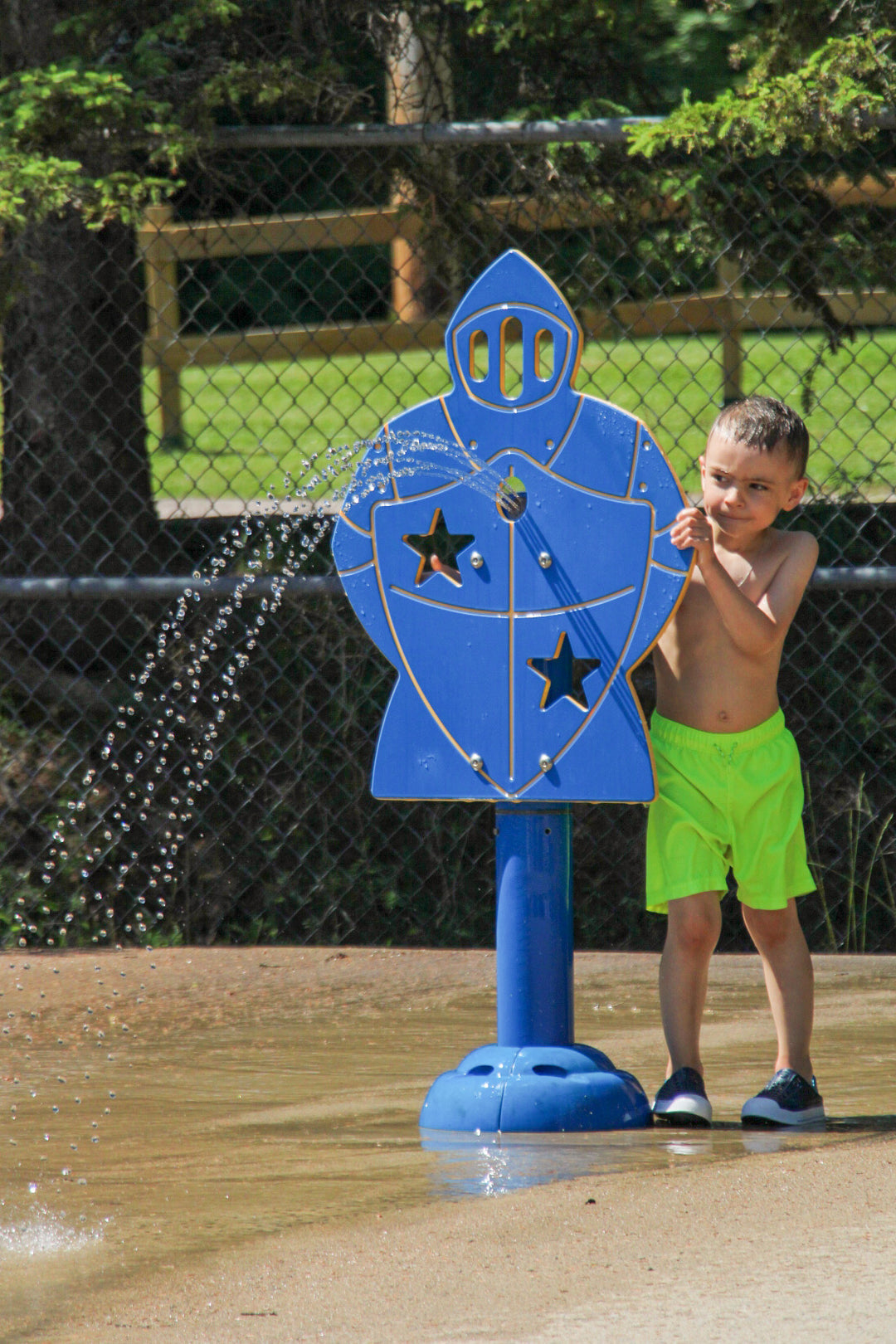 camping mont plaisant enfant joue
